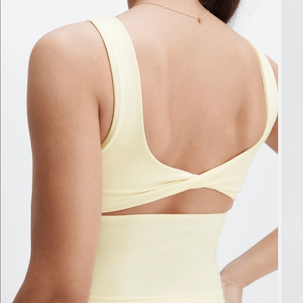 New Fabletics Twist back Built In Bra Tank, large, color (Buttermilk) Cream